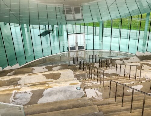 Curved XXL glass elements for the Mokslo Sala science centre in Lithuania