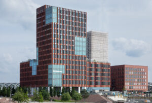EDGE Elbside